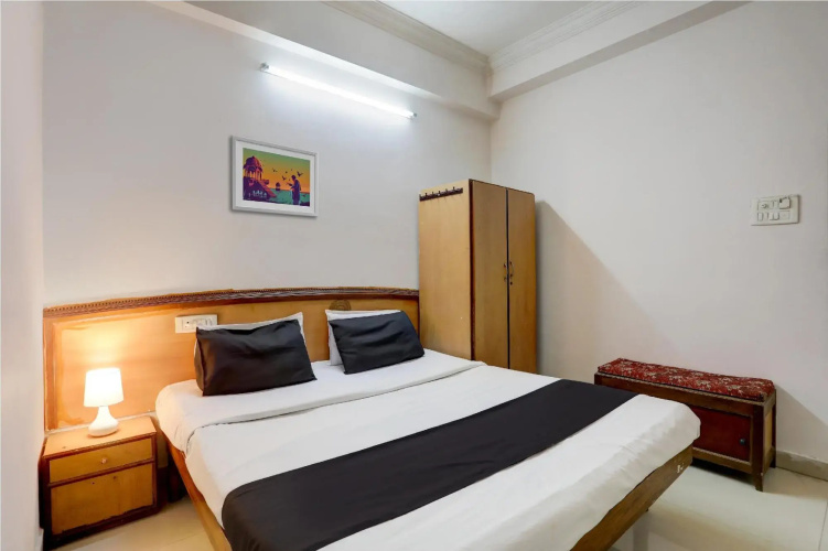 Hotel RR Residency