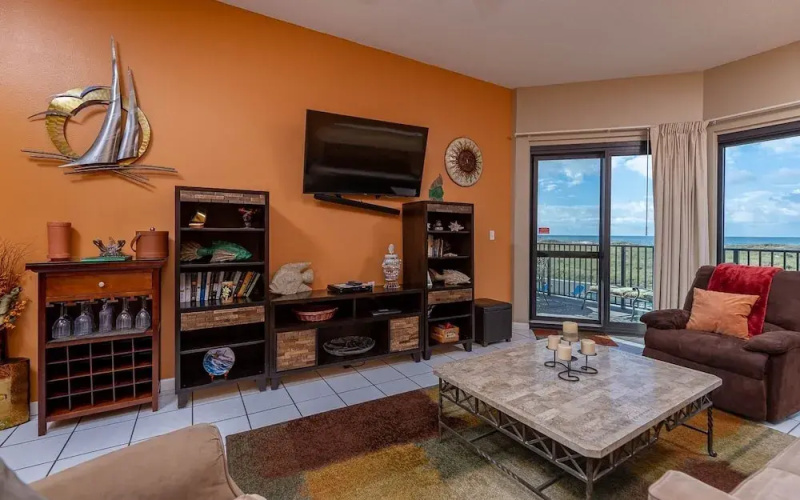 Phoenix Vi 6109 1 Bedroom Condo