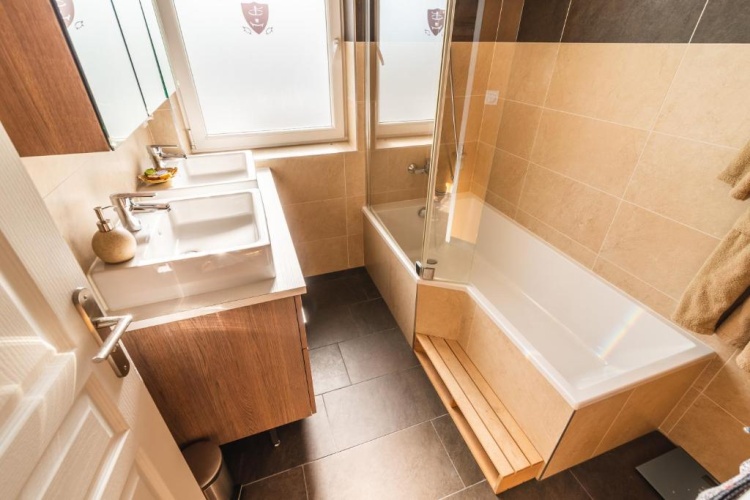 Standard Triple room with mountain view