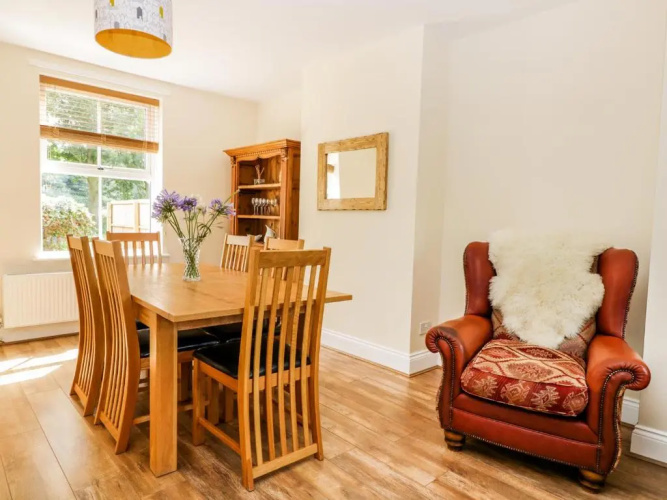2 Moor Farm Cottages