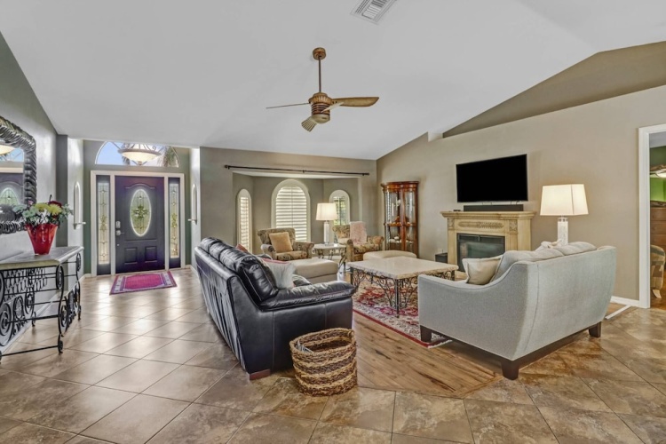 7384 Willems Dr