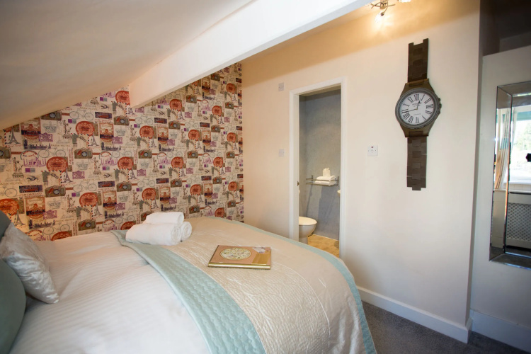 Holly Lodge Guest House