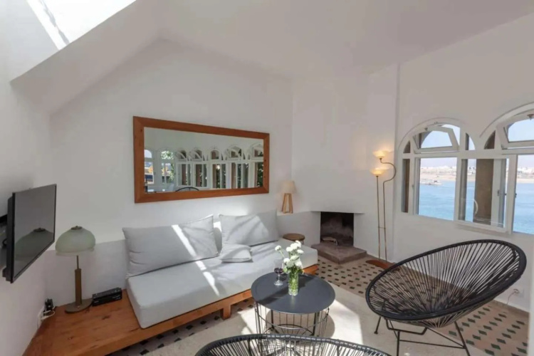 LAU04 - Luxury Flat-110 m2