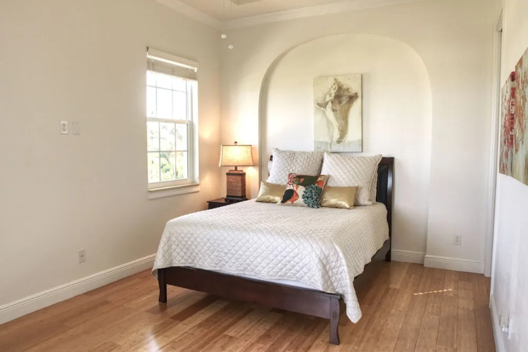 Prestigious 4 BR Getaway - Coronas Verde