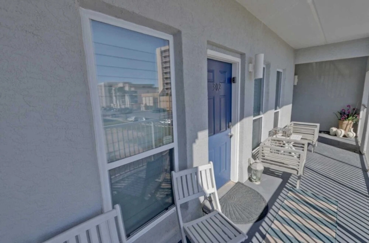 Coronado 302 2 Bedroom Condo by Redawning