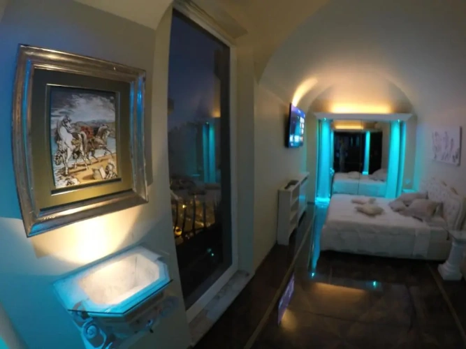 Suite with balcony and with river view