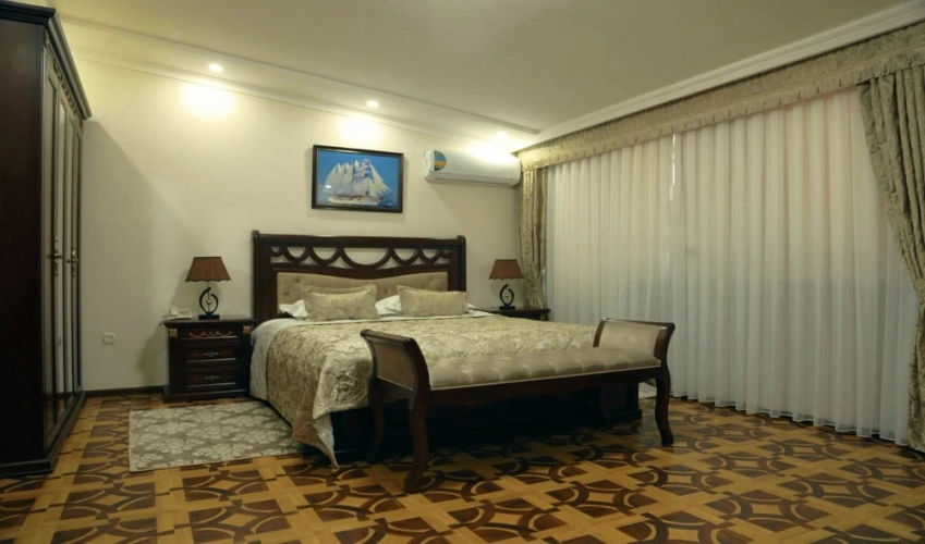 Double Suite