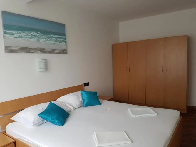 APARTMAN PALIT 4988b