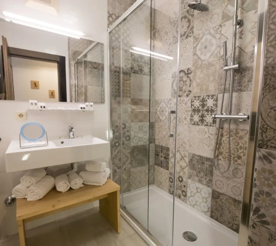 1 Bedroom Suite