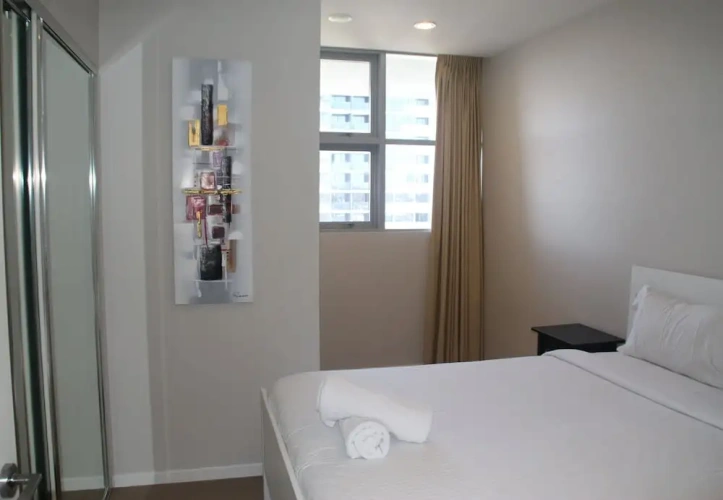 2 Bedrooms Comfort Apartment with balcony and with park view