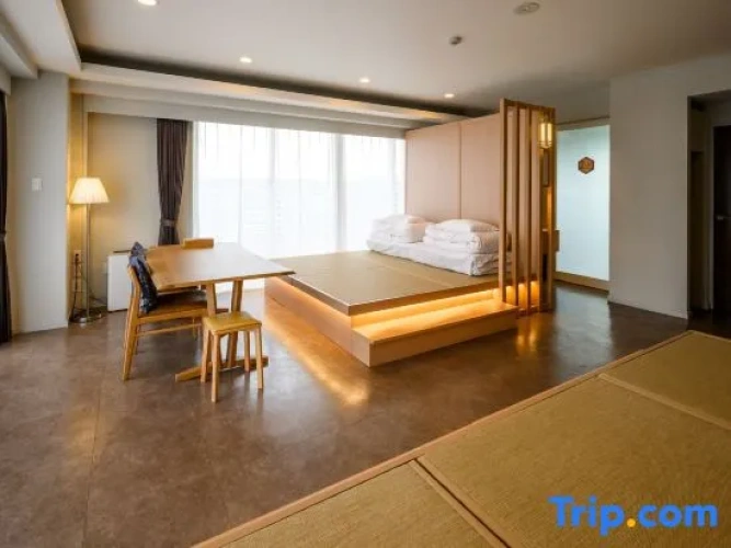 Standard Twin room with balcony