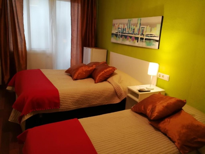 Standard Triple room