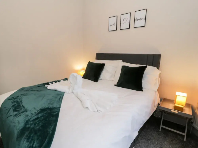 Emerald Suite