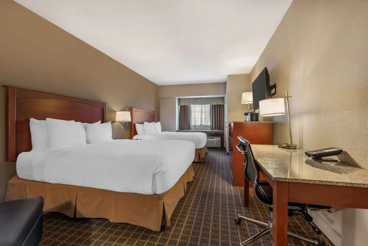 Deluxe Quadruple room