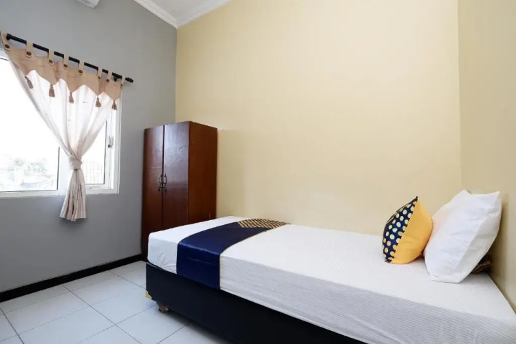 Hotel O Solo Point Guest House Syariah