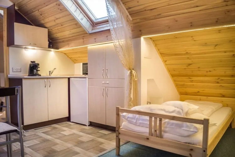 1 Bedroom Economy Apartment