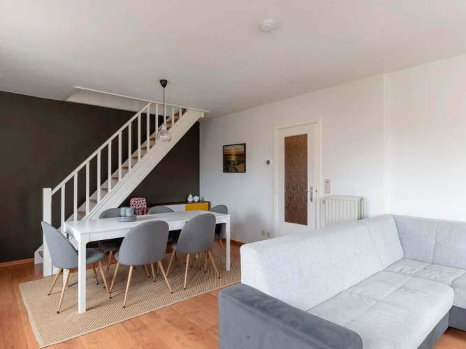 Renovated Flat Near Beach