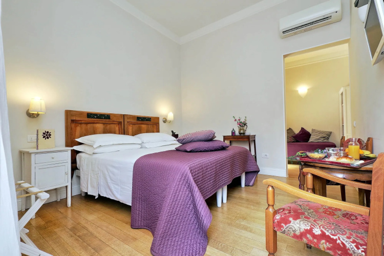 Amaranto Romano Hotel