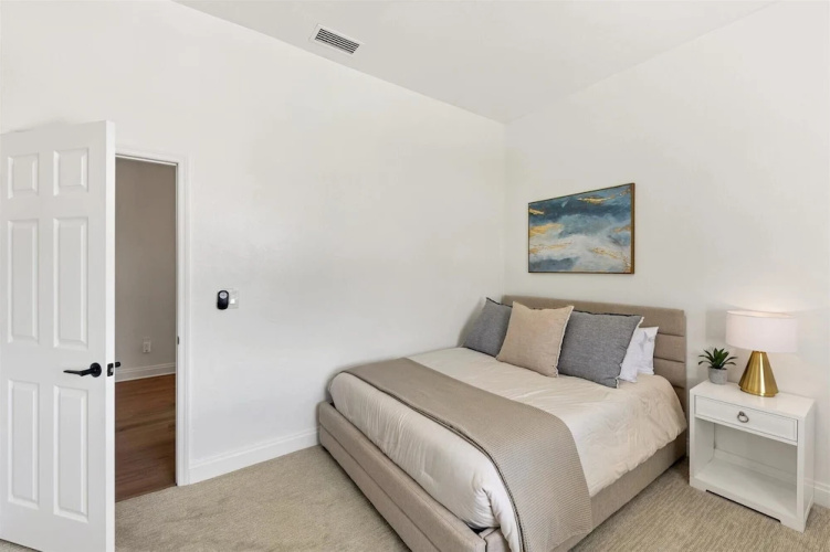 228 Freeport Court