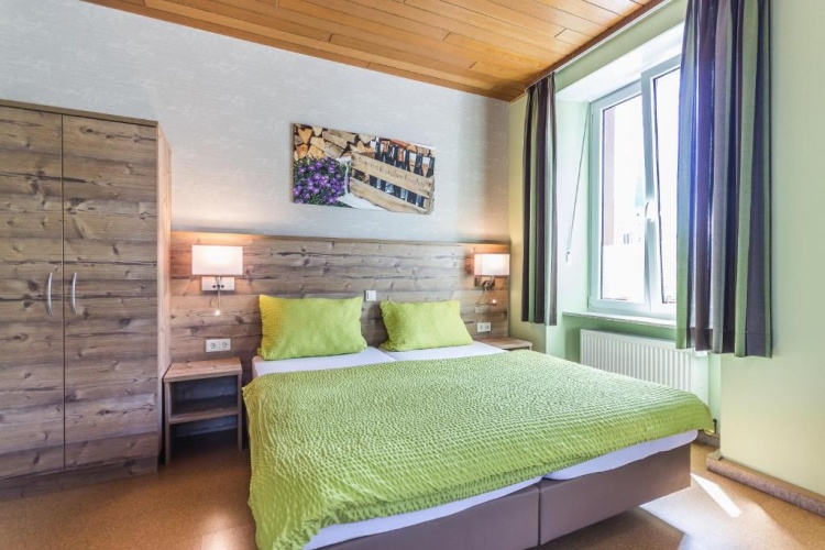 Classic Quadruple room