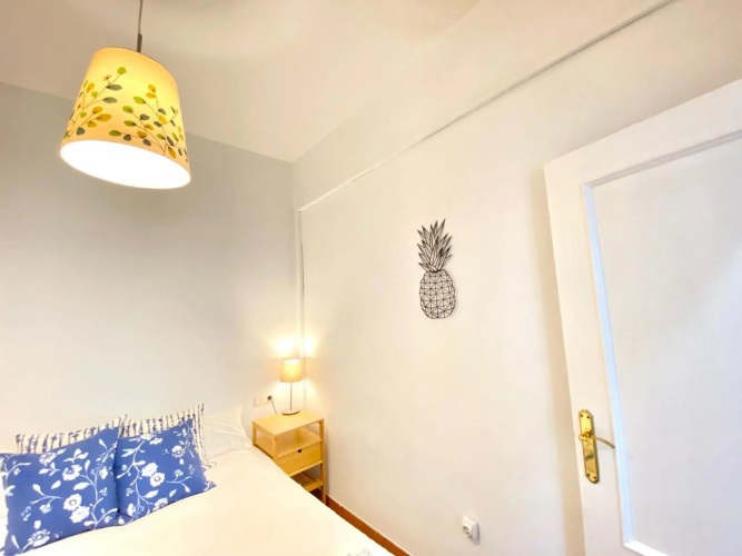 Comfortable studio old town, parking optional