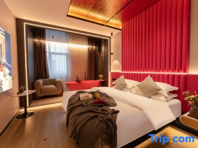 Superior Double room with city view