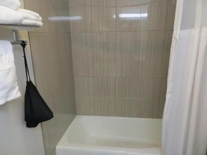 2 Bedrooms Double Suite