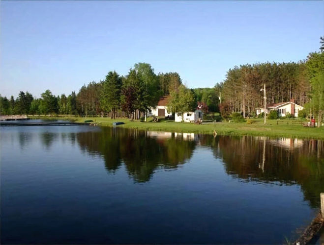 Ben's Lake Chalet
