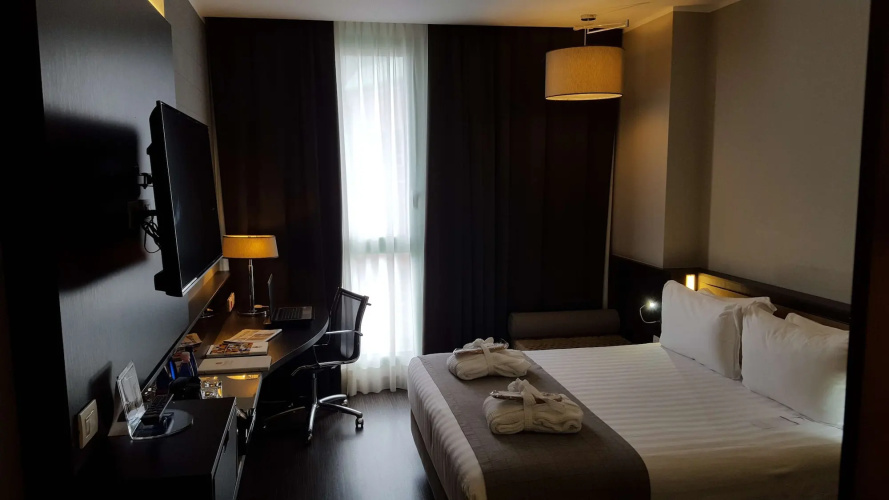 Best Western Premier CHC Airport photo 8