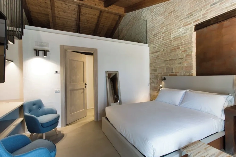 Superior room