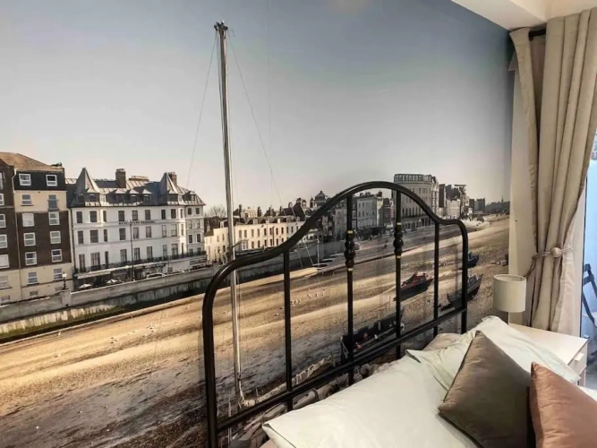 2 Bedrooms Apartment