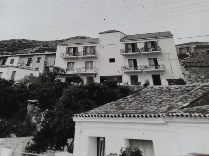 Standard Twin room with balcony and with garden view