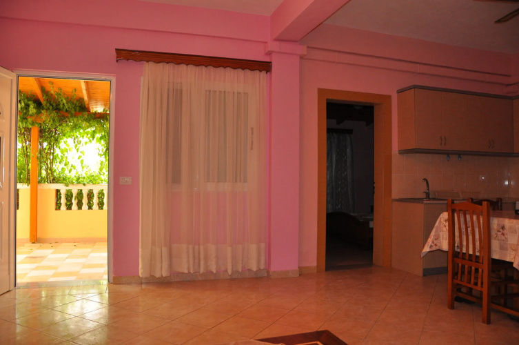 Hotel Vila Alvin & Apartments