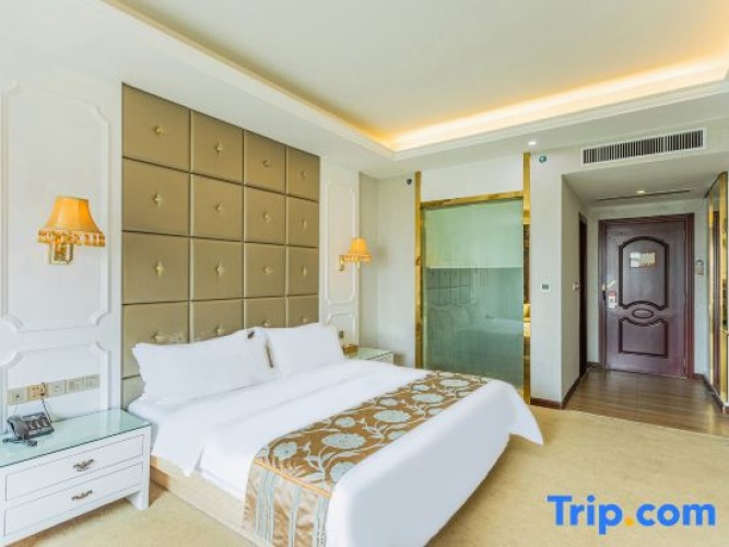 Business Quadruple room