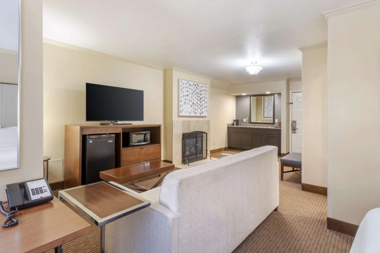 Double Suite