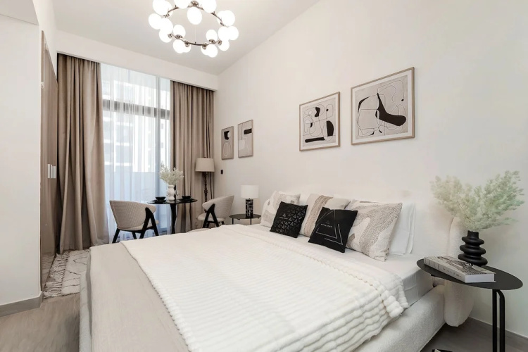 Modern studio in Azizi Riviera