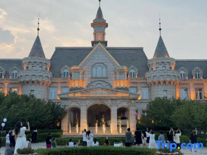 Qinhuangdao Beidaihe Guiyin Homestay (Beidaihe Railway Station)