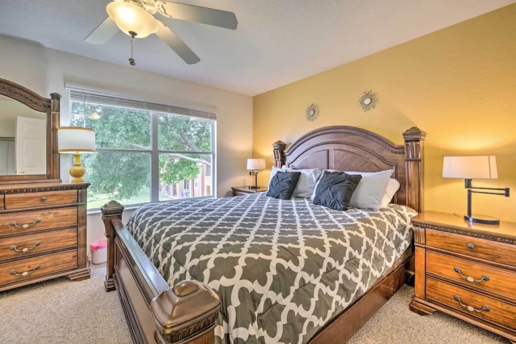 3 Bedrooms Apartment