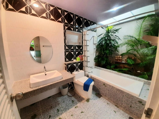 Fancy Carp Resort Hua-Hin