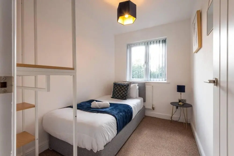 Stunning 3-bed House in Derby