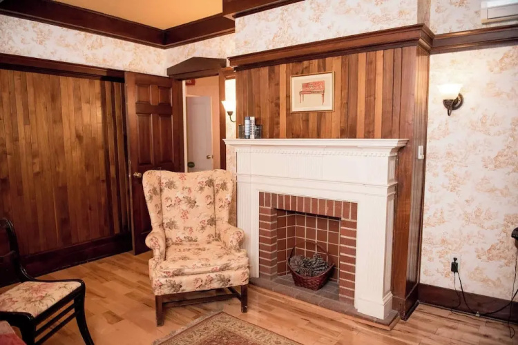 Springside Inn