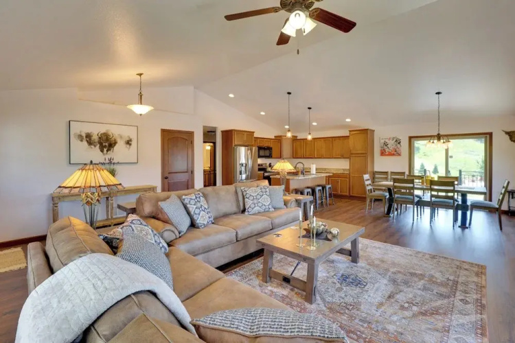 2 Mi to Downtown Sturgis: Quiet Ranch Home w/ View