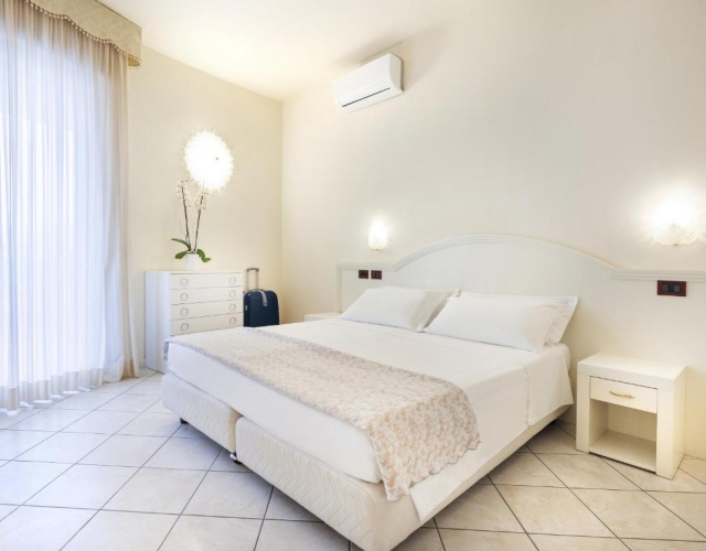 Standard Double room with sea view