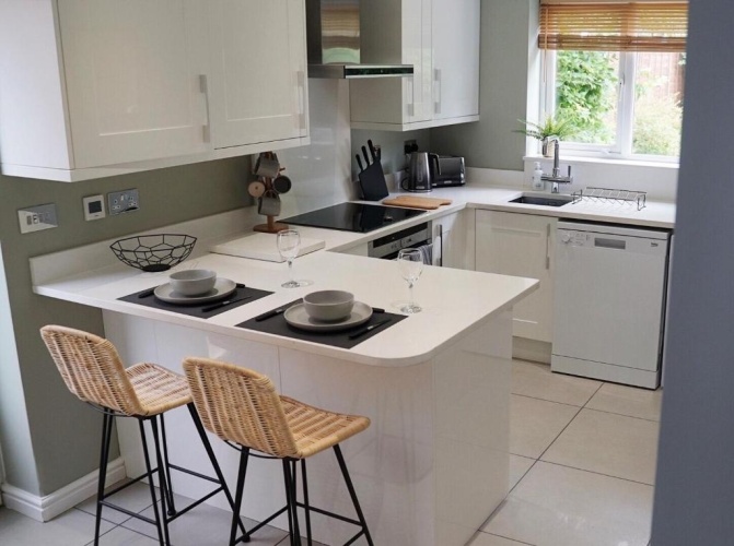 4 Bedrooms Cottage
