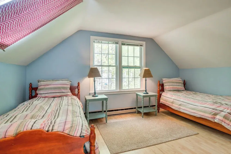 1/2 Mi to Cooks Brook Beach: Cozy Cape Cod Retreat