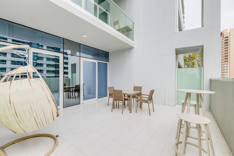 GLOBALSTAY. DAMAC Reva Residences