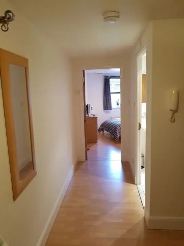 Executive Open Plan Apartment in Leith