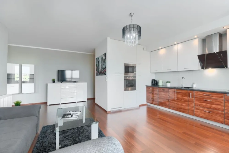 1 Bedroom Apartment with balcony