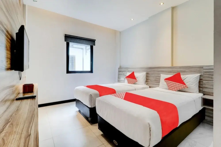 OYO 94728 Isleep Ciwalk
