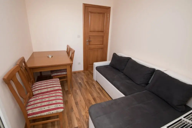 San Marian Apt 2b